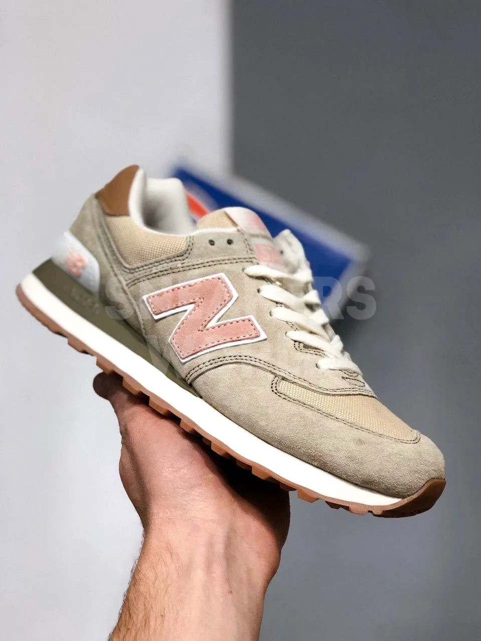 Кроссовки NB 574 бежевые-0